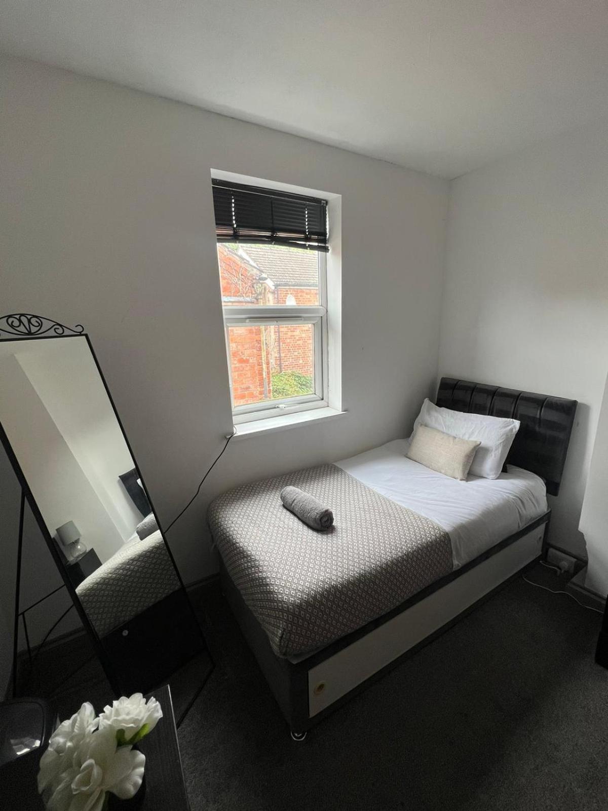 Lincoln City Centre Rooms P&S Luaran gambar
