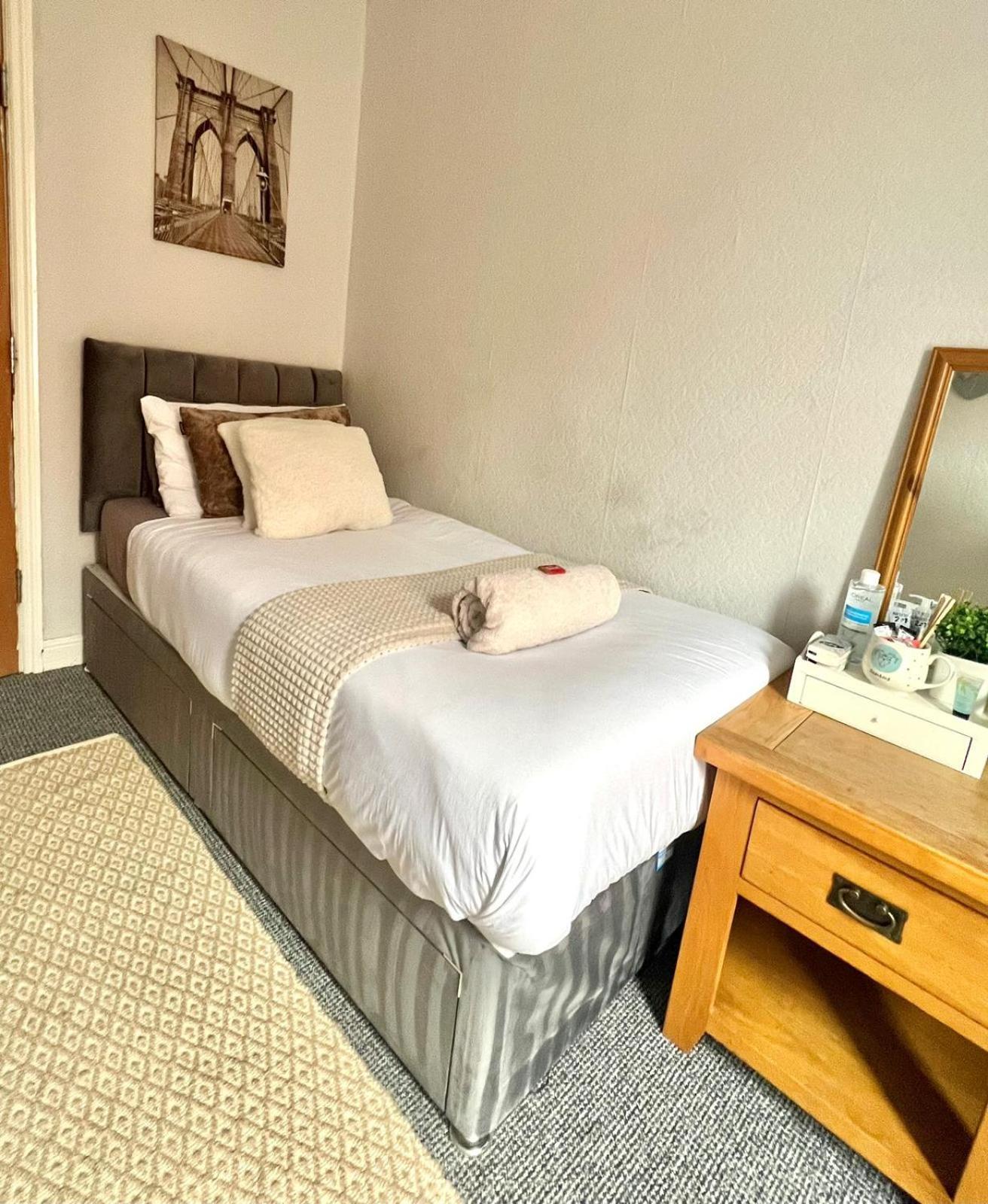 Lincoln City Centre Rooms P&S Luaran gambar